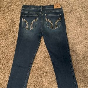 Hollister stretchy size 7 regular boot cut 👖👢